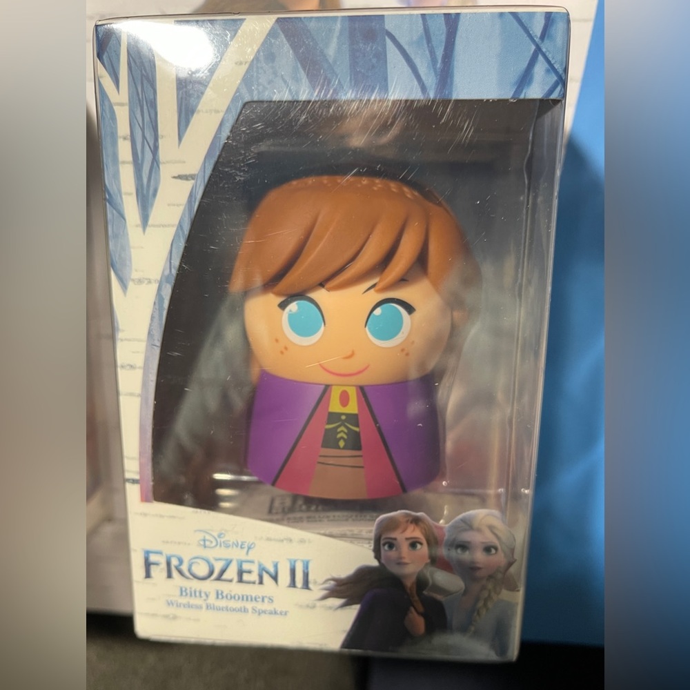 NIB Bitty Boomers Anna Frozen Bluetooth Speaker